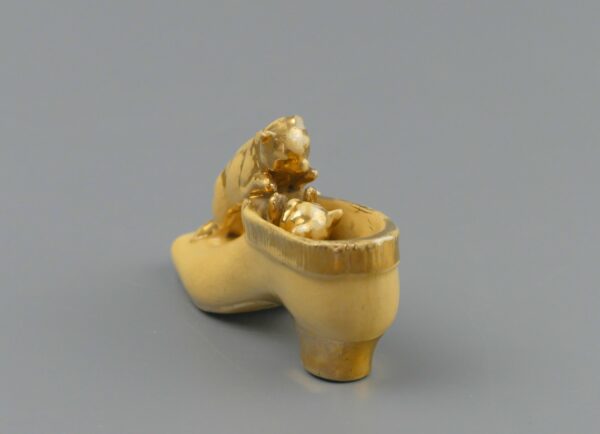 Ceramic Shoe with Kittens - Image 2