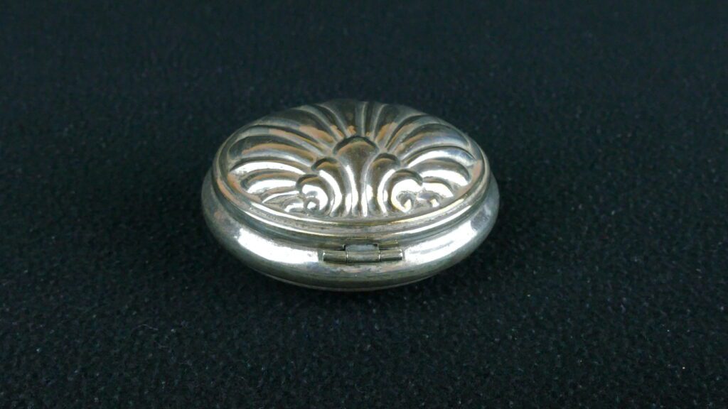 Antique Shell Pill Box